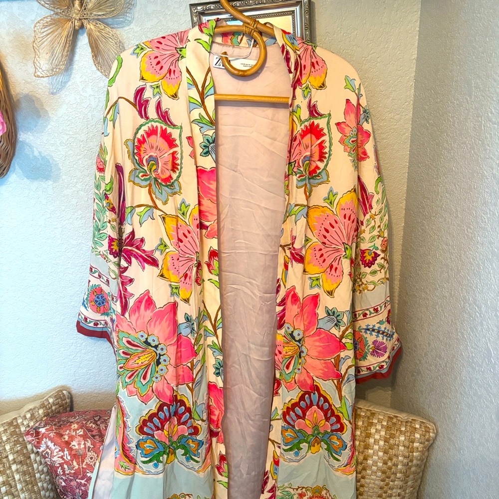 Zara Multicolor Floral Kimono